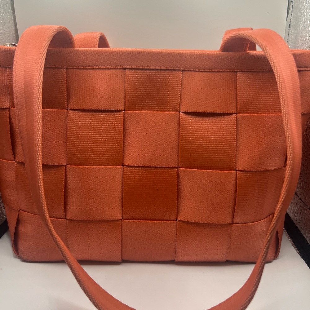 Harveys Woven Shoulder Bag in Coral